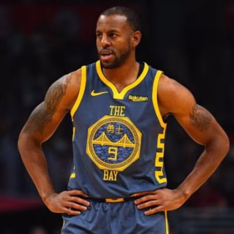 Andre Iguodala tendrá su camiseta #9 retirada en el pabellón de los Warriors.