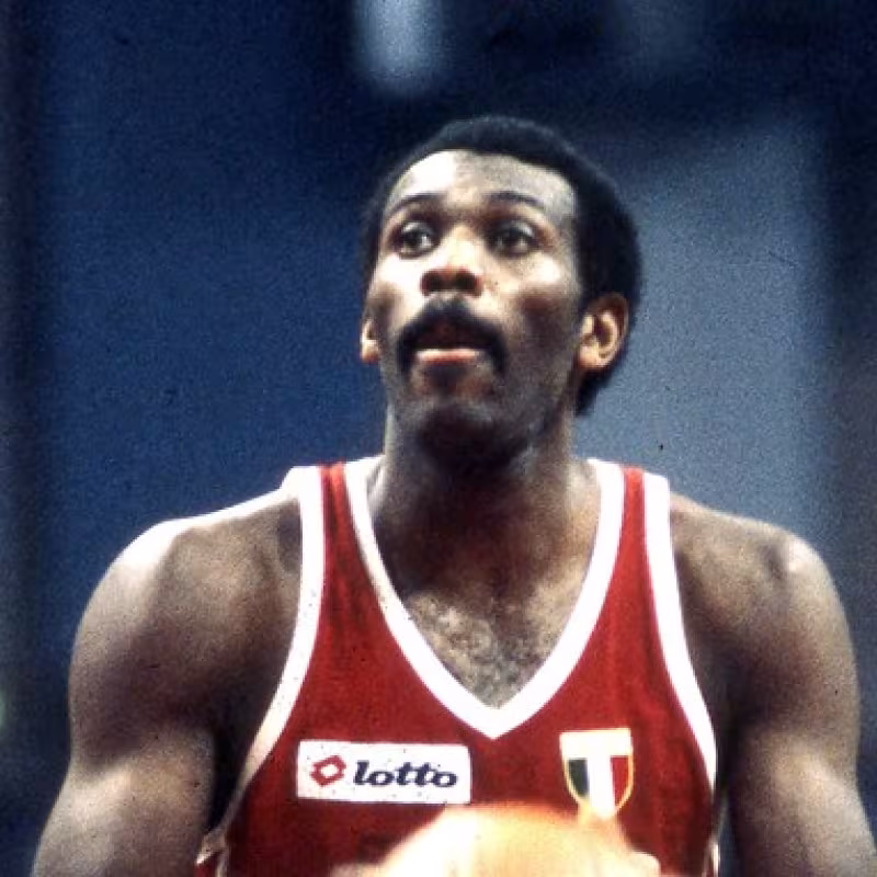 Bob Mcadoo es una leyenda en Milán.