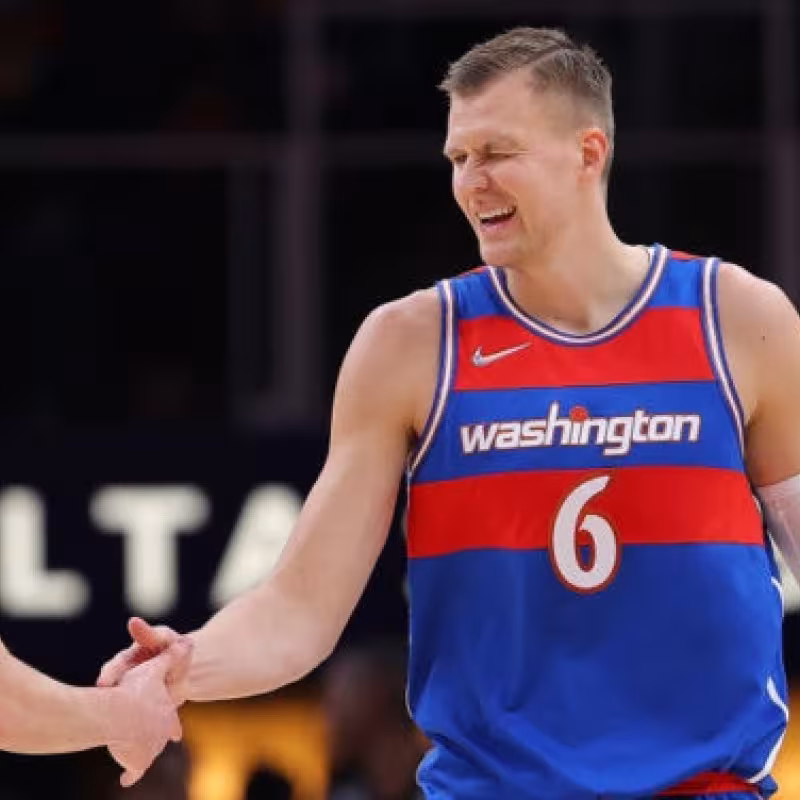 Kristaps Porzingis, nuevo jugador de Washington Wizards.