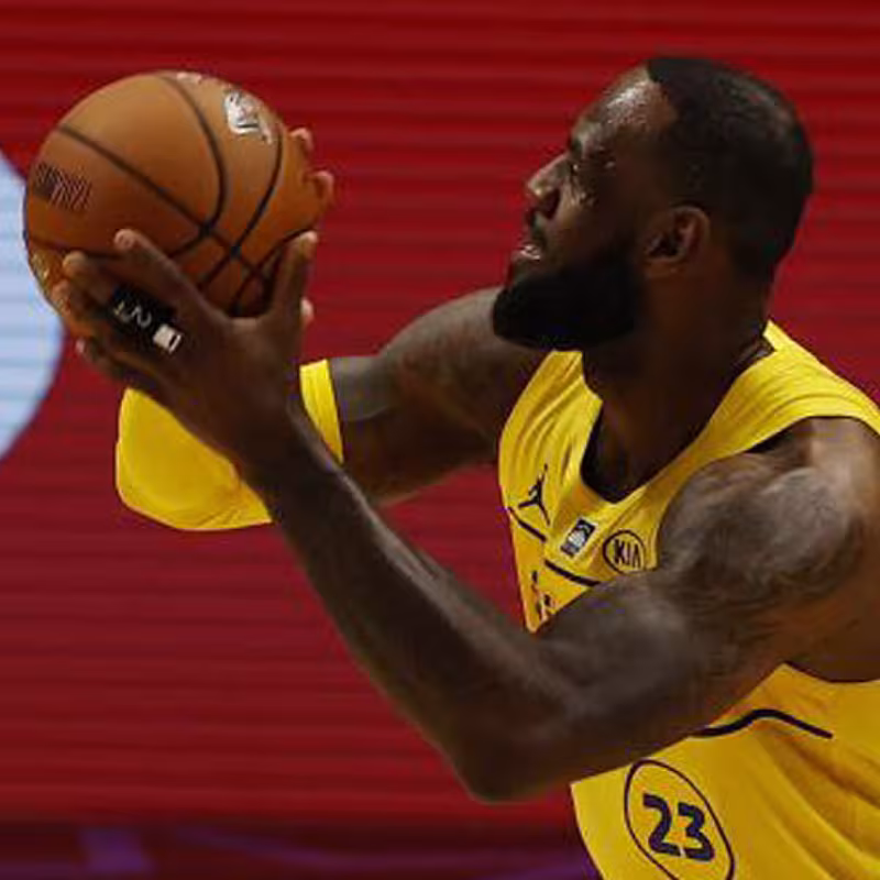Lebron James sigue mostrando su disconformidad por haber celebrado el All Star 2021
