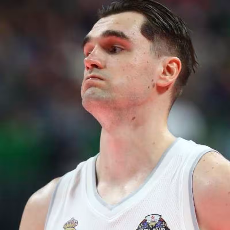 Hezonja renews his commitment with Real Madrid until 2029.