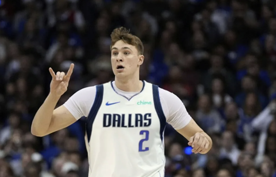 Cooper Flagg, estrella de Dallas Mavericks.