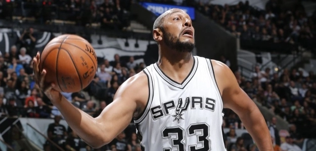 Boris Diaw llegó a San Antonio Spurs a través del mercado del buyout