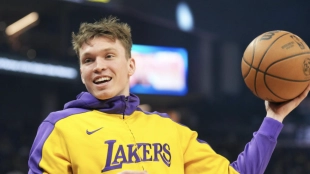 Dalton Knecht, after returning to the Lakers after his failed trade: "I felt like I was in a movie"