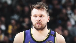 Sin pivots y sin LeBron, Luka Doncic no puede ni con 45 puntos